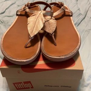 Fit Flop rose gold beautiful leather sandals.